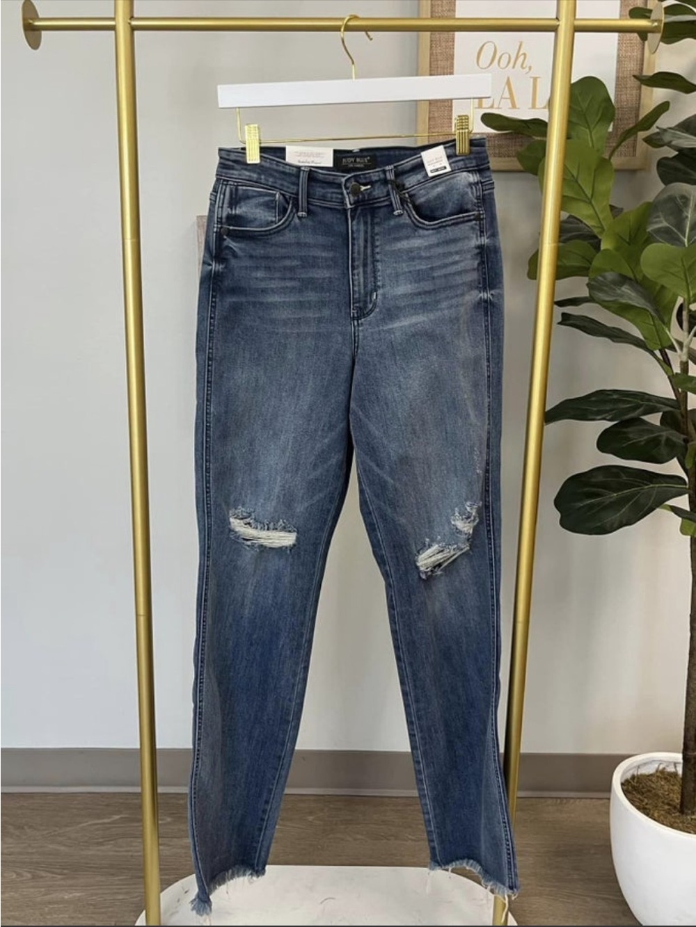 Judy Blue Mid-Blue Distressed high waist Straight-Leg Jeans
